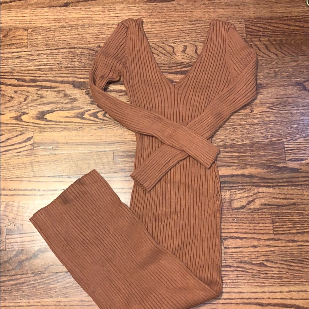 Long knitted brown dress - Picture 1 of 4